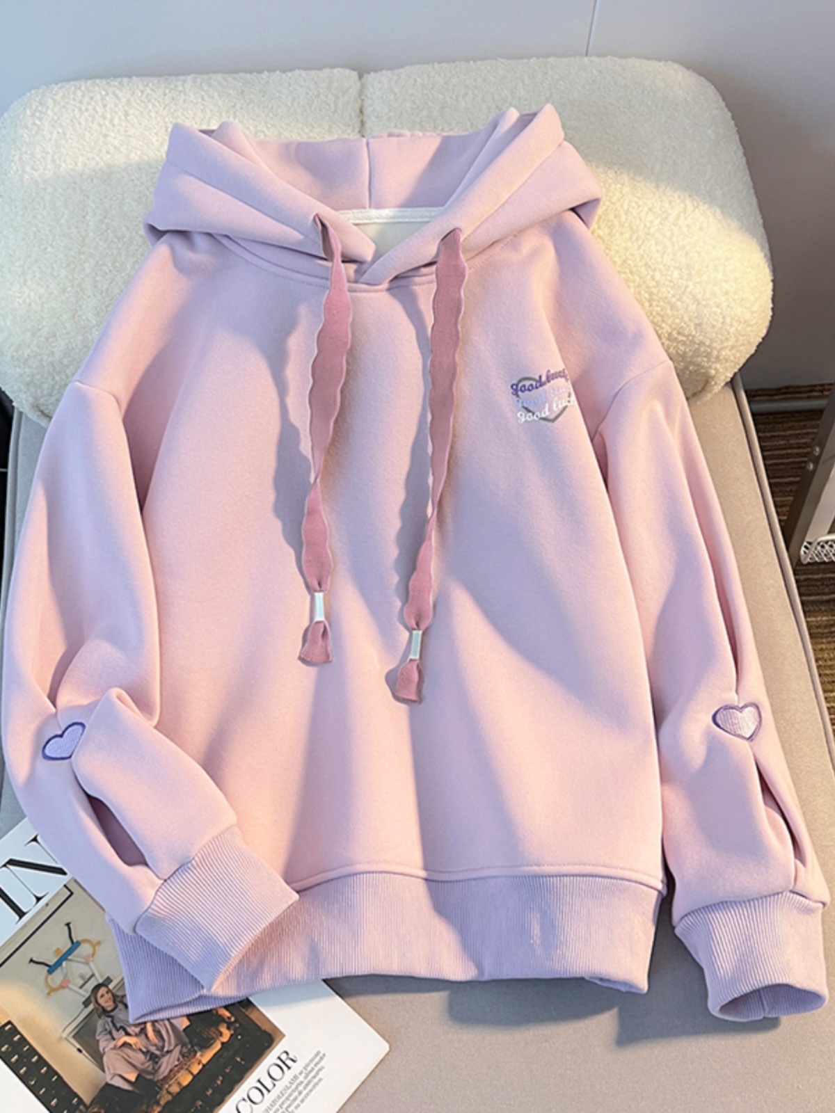 Embroidery Design Love - Kalınlaştırılmış Kapüşonlu Sweatshirt Kızlar İçin Nakış