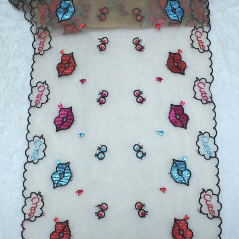 Embroidery Lips - 20 yarda çift renkli dudak desenli