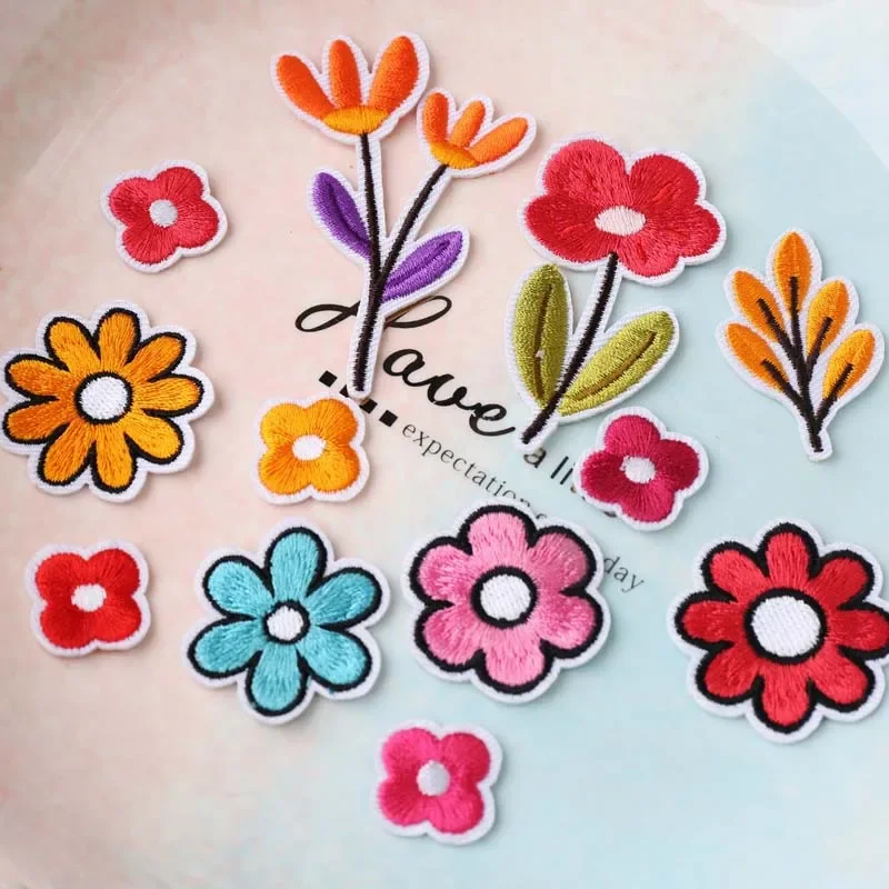 Embroidery Patch - 10 adet Nakış Çiçekler Dikmek Demir