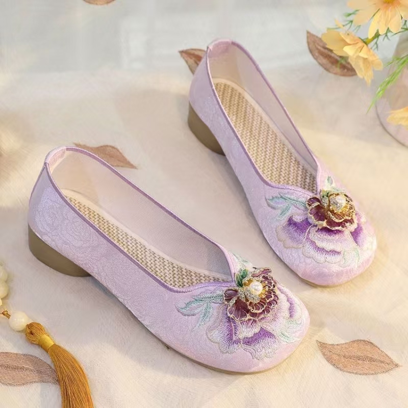 Embroidery Cloth - Kadın Düşük Topuk İşlemeli Kumaş Ayakkabı