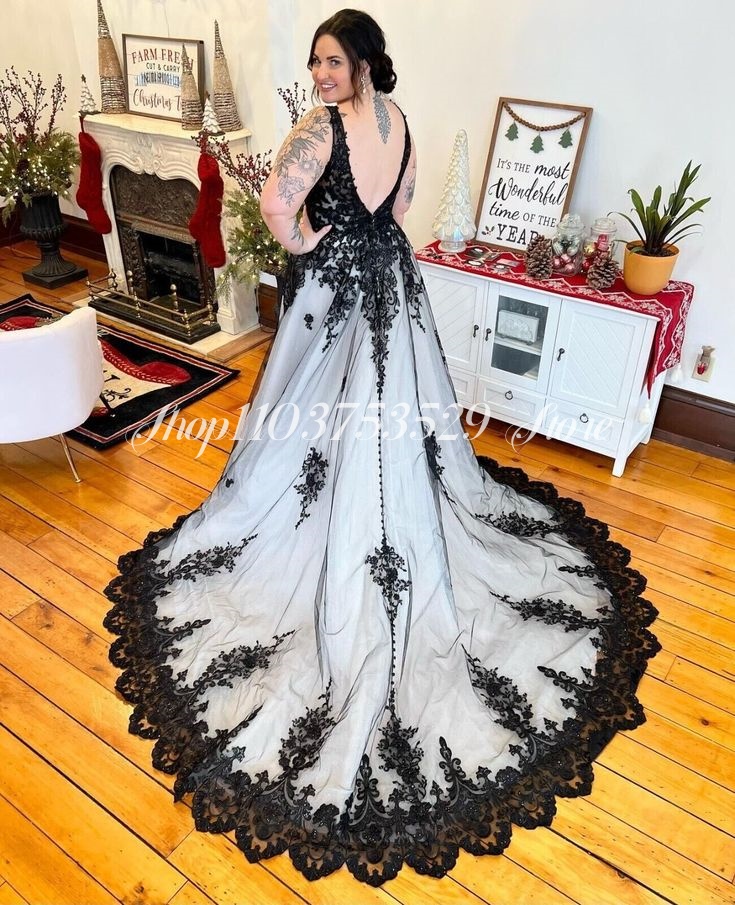 Gotik V Yaka Gelinlik Siyah Be - Embroidery Gothic incelemesi ve fiyatı