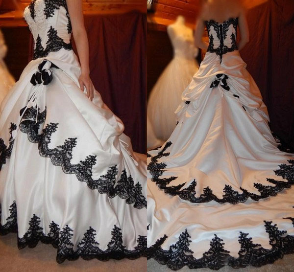 Vintage Gelinlik Gotik Siyah B - Embroidery Gothic incelemesi ve fiyatı